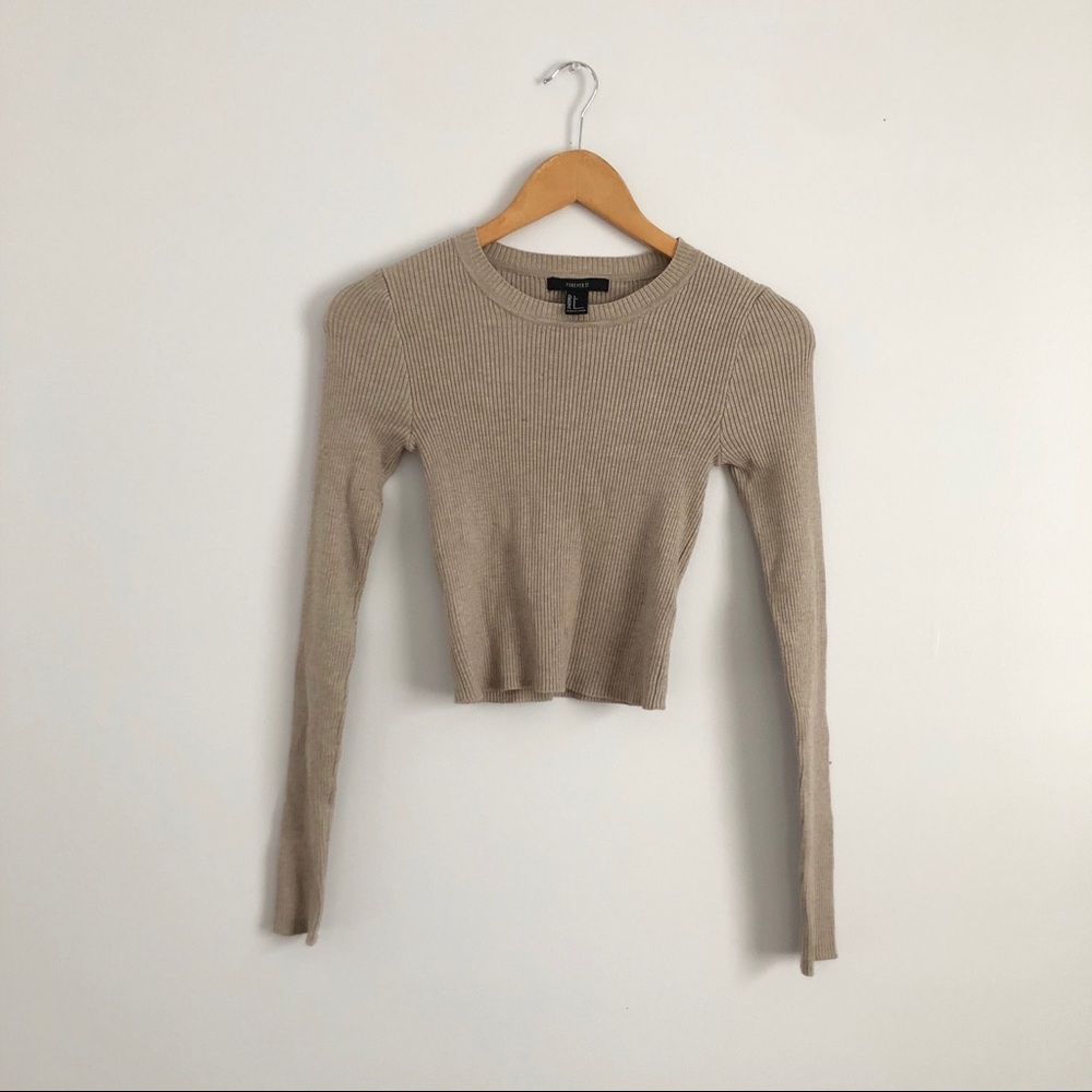 (NWOT) Knitted Crop Top